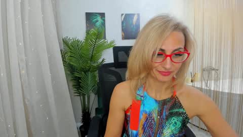 Diana online show from 02/02/25, 05:15