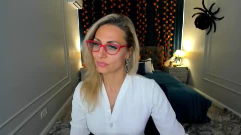 Diana online show from 11/03/25, 12:06