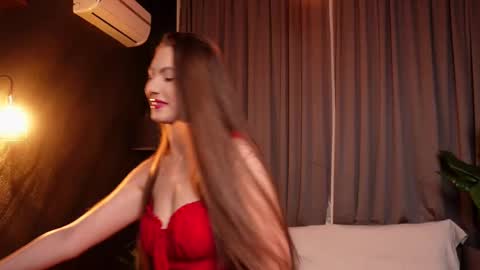 Snapshot of musesolis chatting on 02/21/25, 10:26 MuseSolis online show from 02/21/25, 10:26