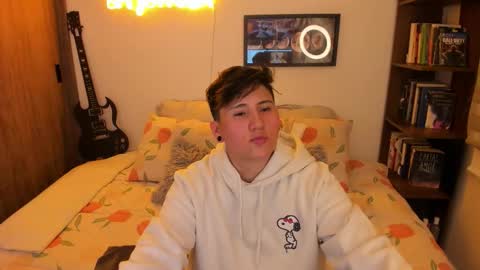 VALENTINA Luna  online show from 10/14/25, 12:11