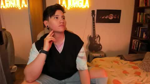 VALENTINA Luna  online show from 10/24/25, 02:30