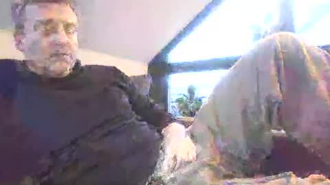 Snapshot of muskauer chatting on 01/03/25, 03:01 nobuddy online show from 01/03/25, 03:01