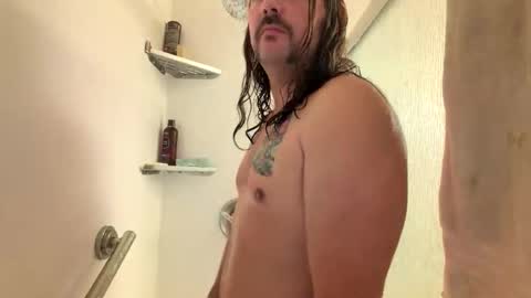 Snapshot of mustang8562 chatting on 02/06/26, 01:14 mustang8562 online show from 02/06/26, 01:14