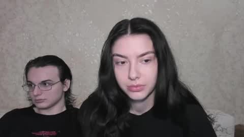 cute couple online show from 04/27/26, 09:13