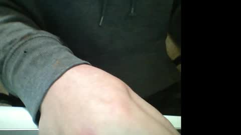 Snapshot of muzicdaddy4200 chatting on 01/09/26, 03:09 SubDaddy420 online show from 01/09/26, 03:09