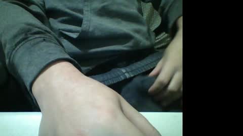 Snapshot of muzicdaddy4200 chatting on 01/12/26, 03:34 SubDaddy420 online show from 01/12/26, 03:34