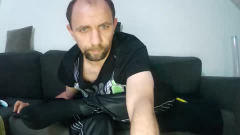 Snapshot of mvperial2301 chatting on 09/15/25, 08:20 Martin online show from 09/15/25, 08:20