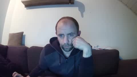 Snapshot of mvperial2301 chatting on 10/27/25, 08:13 Martin online show from 10/27/25, 08:13