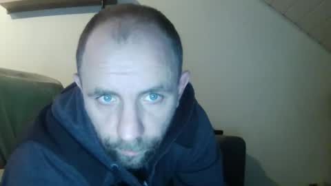 Snapshot of mvperial2301 chatting on 03/18/26, 09:51 Martin online show from 03/18/26, 09:51