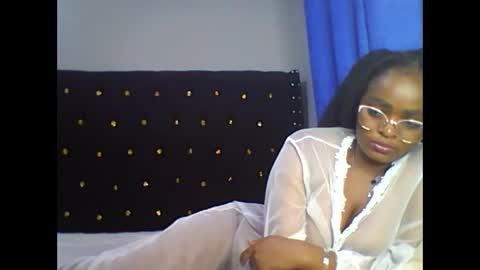 Snapshot of mwana69 chatting on 02/23/26, 12:19 mwana69 online show from 02/23/26, 12:19