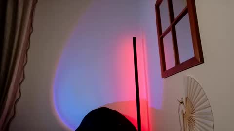 Snapshot of mx_anouk_divine chatting on 11/24/25, 04:45 Mx. Anouk Divine online show from 11/24/25, 04:45