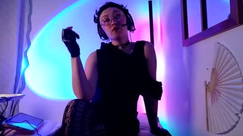 Snapshot of mx_anouk_divine chatting on 02/02/26, 02:21 Mx. Anouk Divine online show from 02/02/26, 02:21