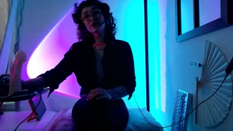 Snapshot of mx_anouk_divine chatting on 02/23/26, 12:19 Mx. Anouk Divine online show from 02/23/26, 12:19