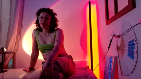 Snapshot of mx_anouk_divine chatting on 03/31/26, 12:34 Mx. Anouk Divine online show from 03/31/26, 12:34