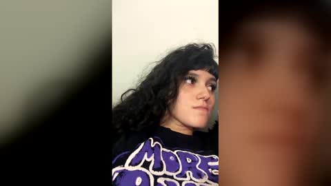 Snapshot of mxlvixje chatting on 02/02/26, 12:09 SOFIA online show from 02/02/26, 12:09