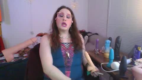 Snapshot of mxsissycharlotte chatting on 01/19/26, 02:15 Mx Charlotte online show from 01/19/26, 02:15