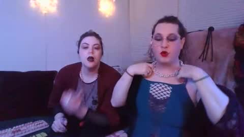 Snapshot of mxsissycharlotte chatting on 03/21/26, 01:21 Mx Charlotte online show from 03/21/26, 01:21