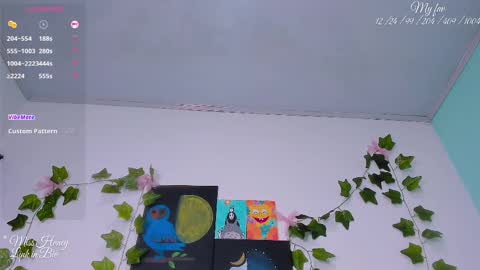 Sara IG   online show from 10/24/25, 09:17