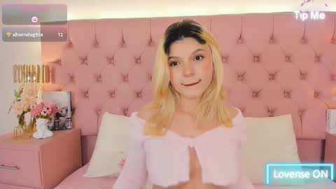 Snapshot of my_bella chatting on 11/07/25, 02:22 Will I be your Bella online show from 11/07/25, 02:22