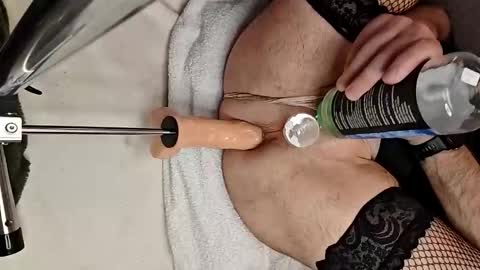 Snapshot of my_dirty_office chatting on 10/31/25, 01:39 my_dirty_office online show from 10/31/25, 01:39