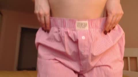 Hannah  welcome  online show from 05/03/26, 12:00