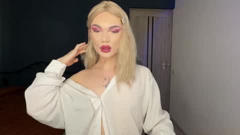 Snapshot of my_muse chatting on 02/07/25, 11:12 Sandra Muse online show from 02/07/25, 11:12