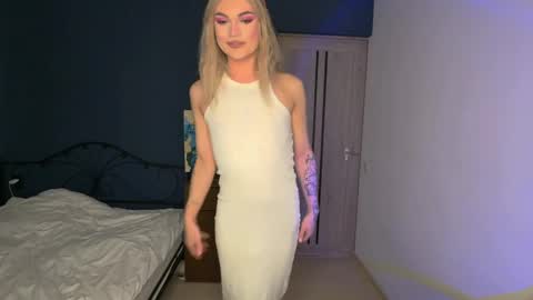 Snapshot of my_muse chatting on 02/22/25, 11:02 Sandra Muse online show from 02/22/25, 11:02