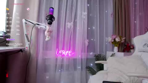 Poli online show from 09/16/25, 02:12