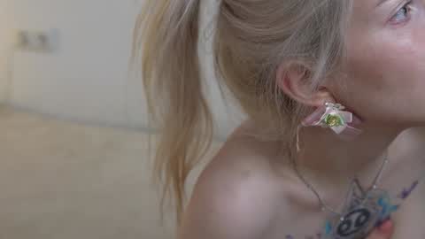 STELLA  Im here today online show from 01/26/25, 05:34