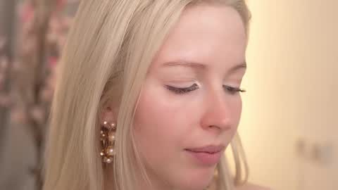 STELLA  Im here today online show from 03/09/25, 07:37