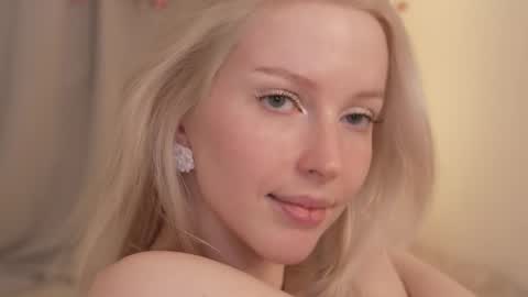 STELLA  Im here today online show from 03/11/25, 06:19