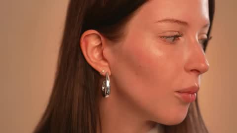 STELLA  Im here today online show from 10/01/25, 04:24