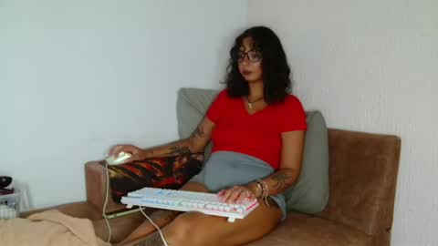 Snapshot of myamillor chatting on 03/14/26, 08:25 myamillor online show from 03/14/26, 08:25