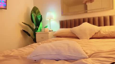 Mya-be Yours P online show from 03/10/26, 12:15