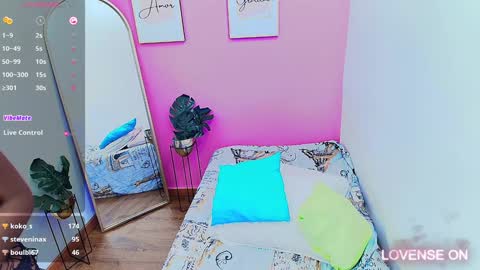 Snapshot of myblackdope_ chatting on 12/31/24, 06:35 Samanta online show from 12/31/24, 06:35