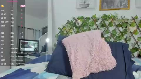 Snapshot of myblackdope_ chatting on 10/11/25, 04:33 Samanta online show from 10/11/25, 04:33