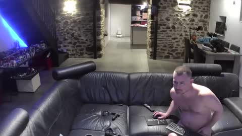 Snapshot of myckadow chatting on 02/28/26, 07:04 AlexSynopsis online show from 02/28/26, 07:04