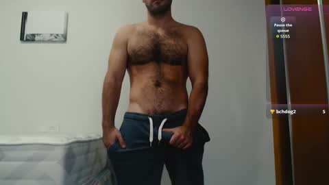 Snapshot of myhairymacho chatting on 11/04/25, 04:39 Juan OF myhairymacho online show from 11/04/25, 04:39