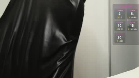 Snapshot of myhairymacho chatting on 07/31/26, 02:44 Juan OF myhairymacho online show from 07/31/26, 02:44