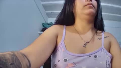 Snapshot of myhoney_hot chatting on 02/17/25, 11:23 myhoney_hot online show from 02/17/25, 11:23