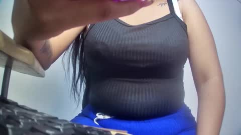 Snapshot of myhoney_hot chatting on 04/02/26, 11:52 myhoney_hot online show from 04/02/26, 11:52
