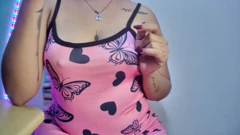 Snapshot of myhoney_hot chatting on 04/14/26, 04:02 myhoney_hot online show from 04/14/26, 04:02