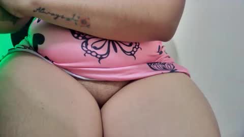 Snapshot of myhoney_hot chatting on 04/19/26, 11:53 myhoney_hot online show from 04/19/26, 11:53