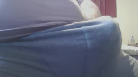 Snapshot of myhotone4u chatting on 11/27/25, 06:37 myhotone4u online show from 11/27/25, 06:37