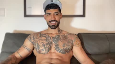 Snapshot of myke_esthetic chatting on 12/11/24, 03:35 Myke esthetic online show from 12/11/24, 03:35