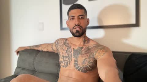 Snapshot of myke_esthetic chatting on 03/02/25, 01:58 Myke esthetic online show from 03/02/25, 01:58