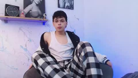 Mykel   online show from 12/15/25, 04:33