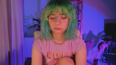 MylaFlores online show from 11/20/25, 06:02