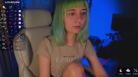 Snapshot of mylaweb chatting on 01/15/26, 03:11 MylaFlores online show from 01/15/26, 03:11