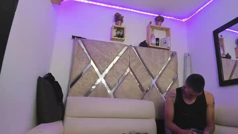 Snapshot of myluandjackhot chatting on 05/05/26, 01:19 Myluandjack online show from 05/05/26, 01:19